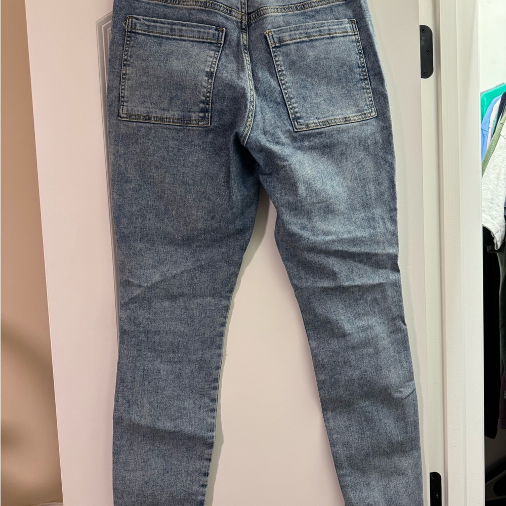Universal Thread Jeans - Picture 2 of 2